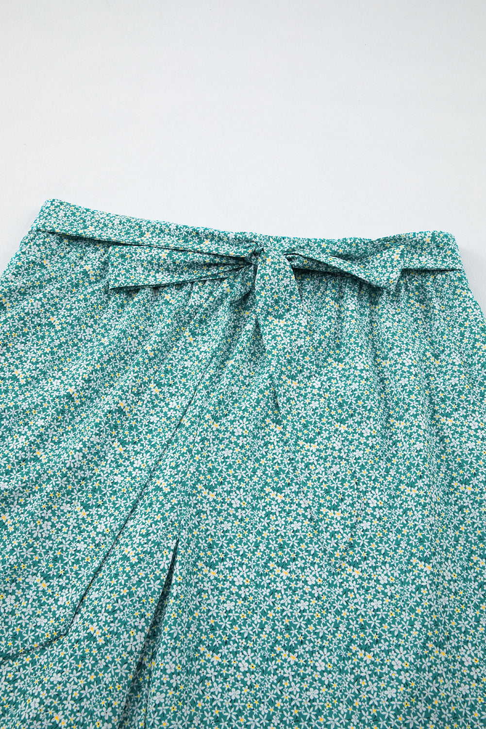 Green Plus Size Floral Tied Waist Wide Leg Pants