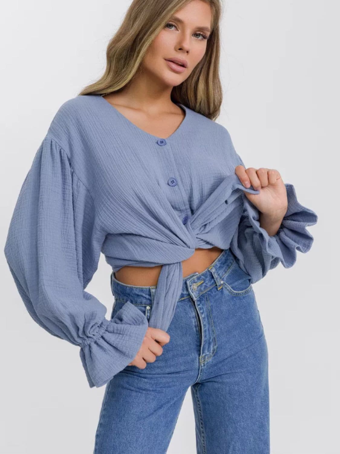 Elegant flounce sleeve shirt