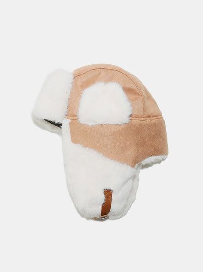 Cozy winter earmuffs with thermal insulation