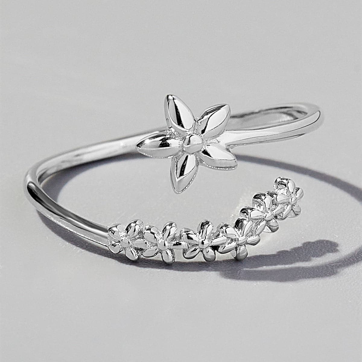 925 Sterling Silver Flower Ring.