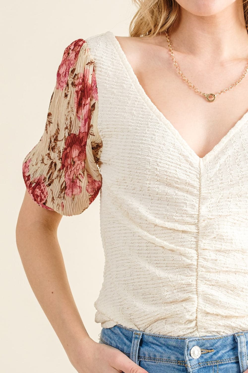 Floral print textured sleeve top