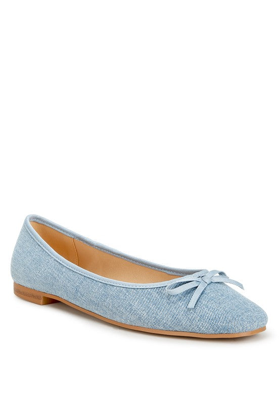 Charming denim ballerinas with bows