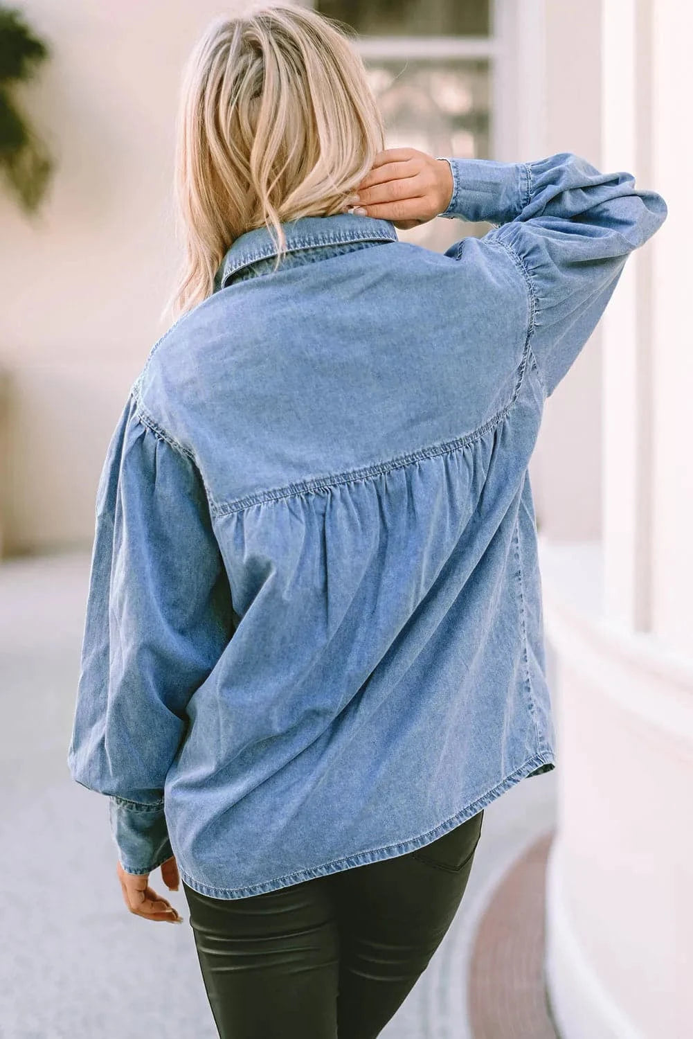 Stylish collared denim top with lantern sleeves