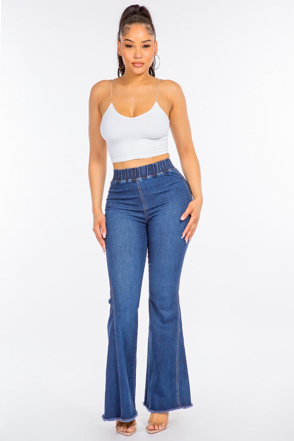 Curvy flare jeans with high waist design