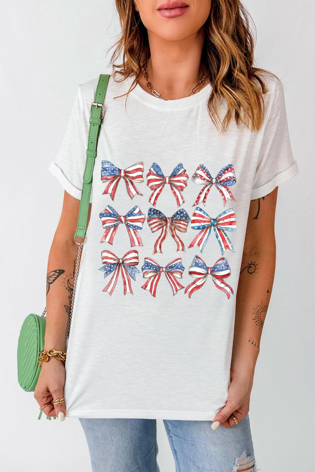 Bow Graphic Round Neck Short Sleeve T-Shirt.