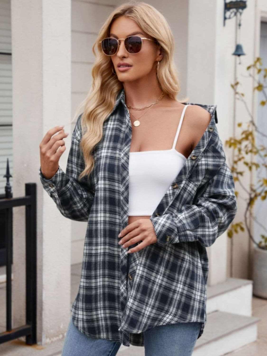 Pocketed Plaid Collared Neck Long Sleeve Shirt.