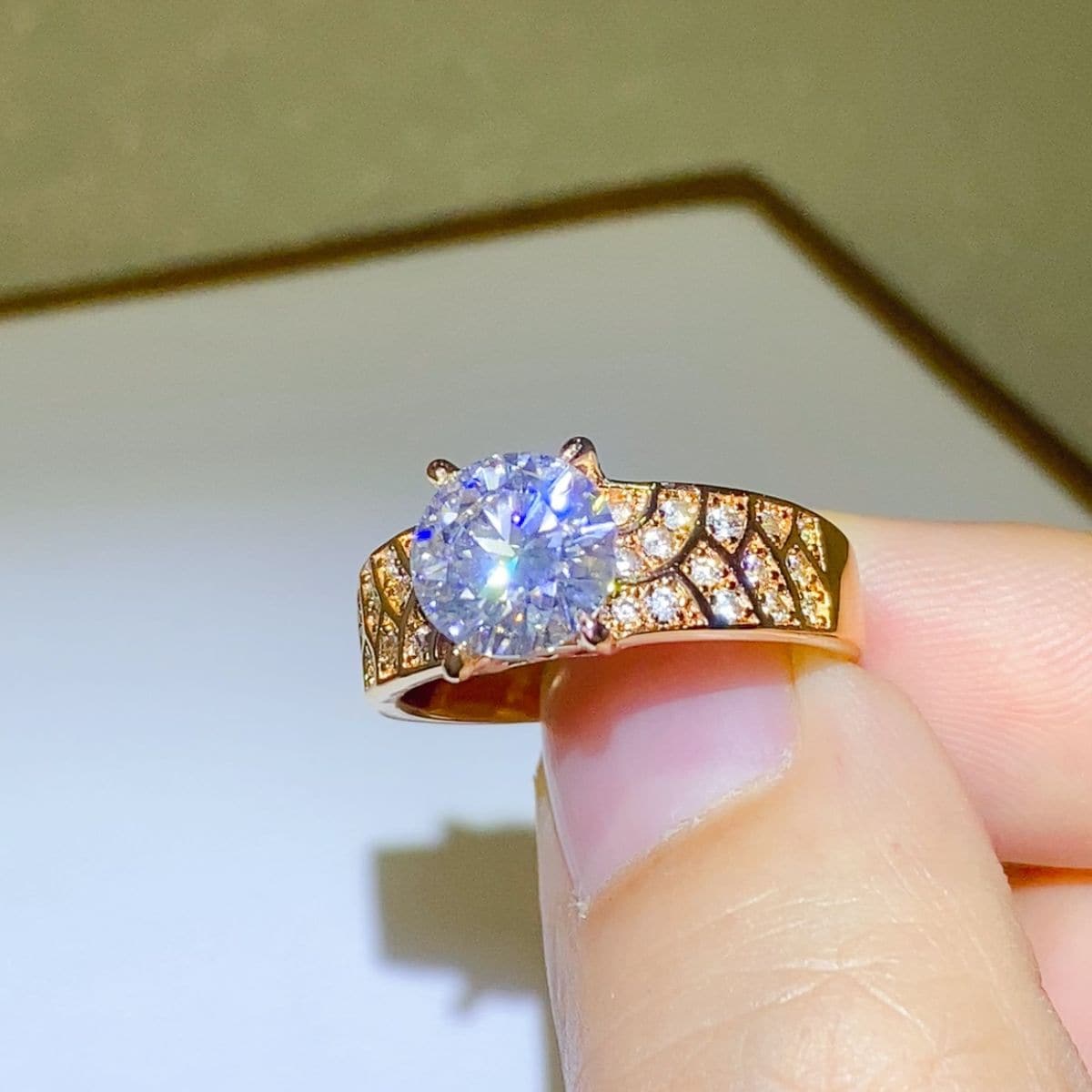 1.5 Carat 925 Sterling Silver Moissanite Ring.