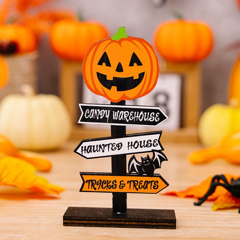 Charming wooden Halloween decor ornaments set