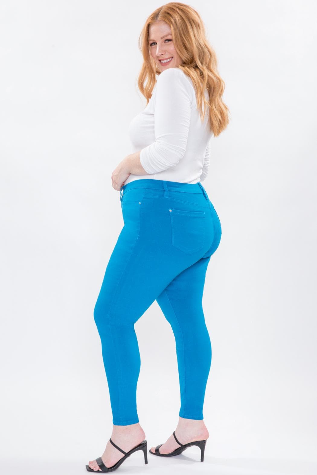 YMI JEANS Women's Plus Size Hyperstretch Skinny Pants, Blue Jay - Close Up