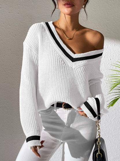 Vibrant V-neck long sleeve sweater with contrast trim