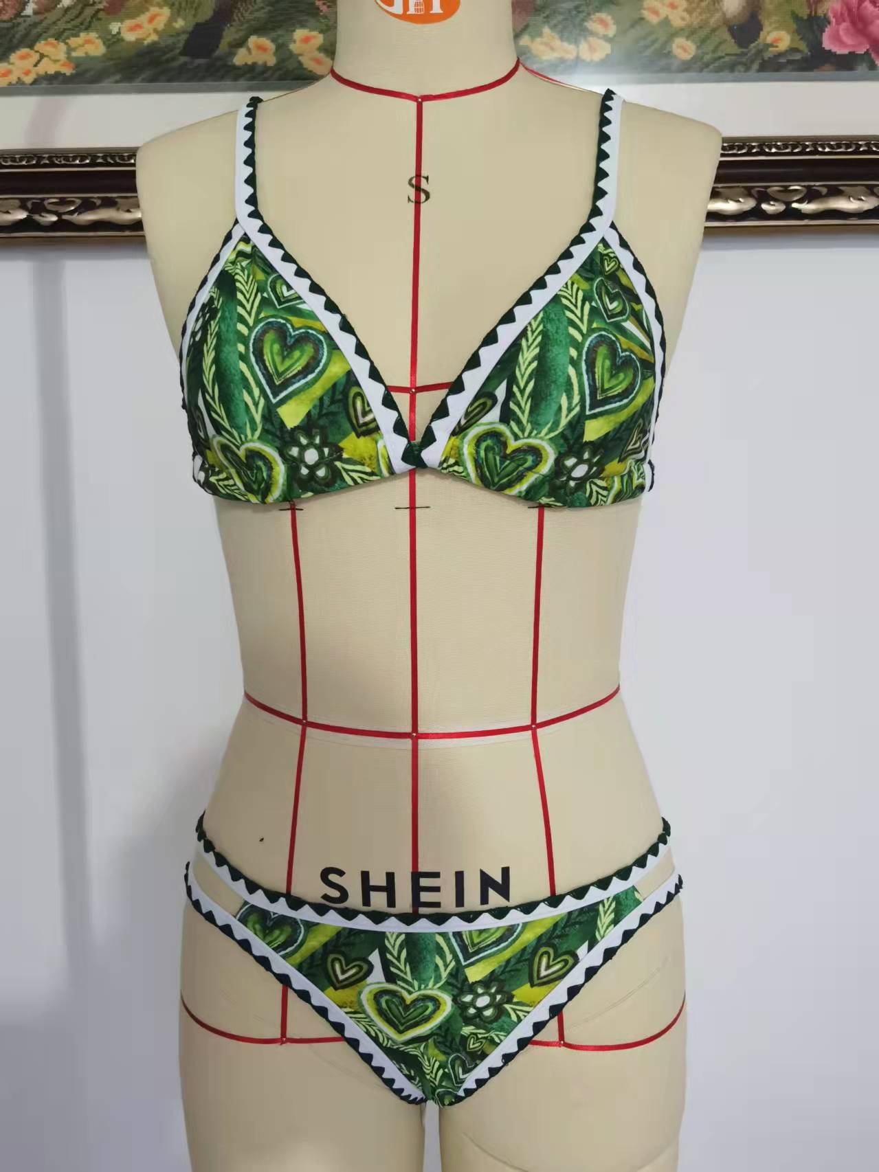Women Bikinis Floral Print Bikinis Bordered High Cut Swimsuit Women Low Waist Push Up Swimwear Conjunto Biquinis Feminino Bella Mia