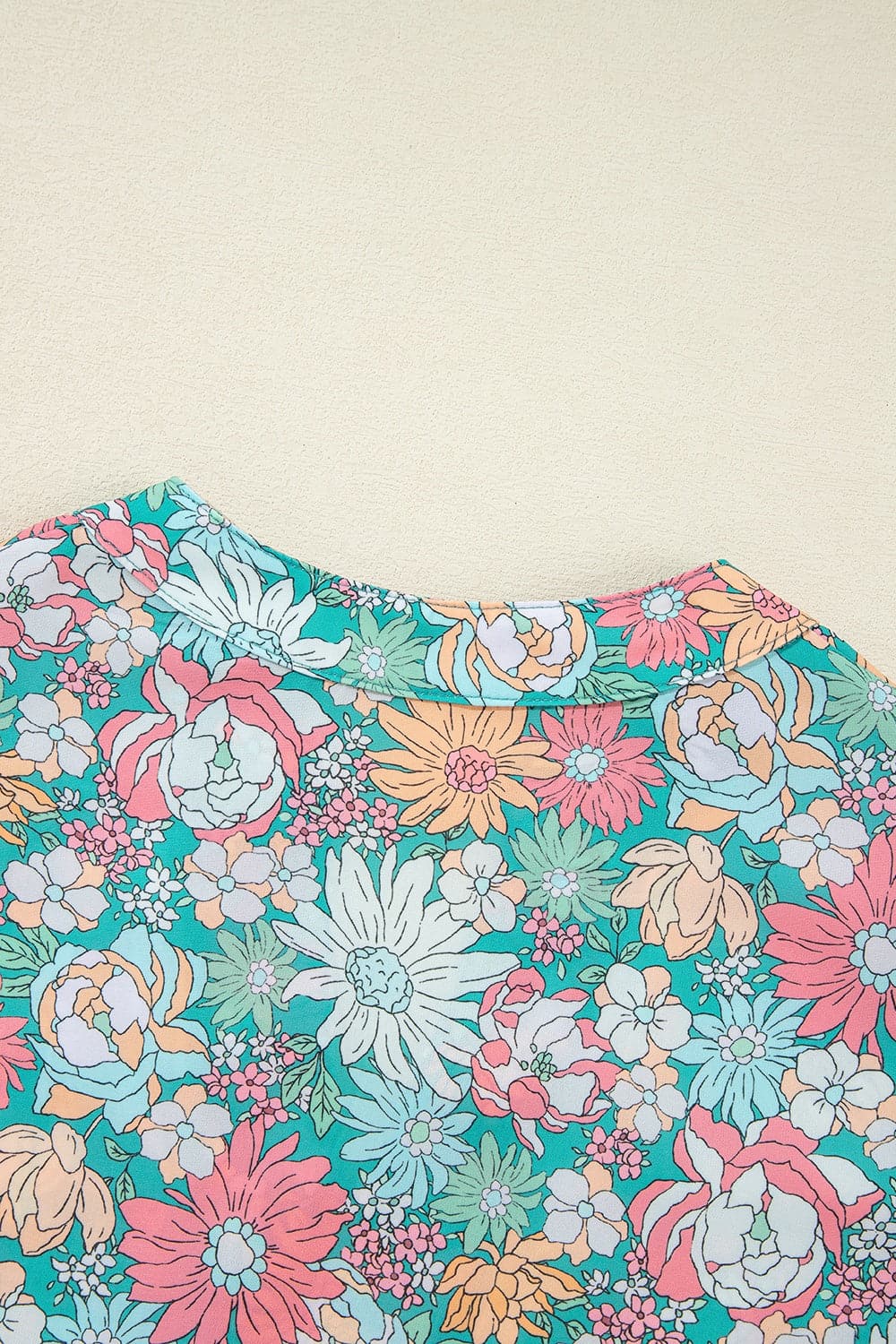 Printed Notched Short Sleeve Blouse.