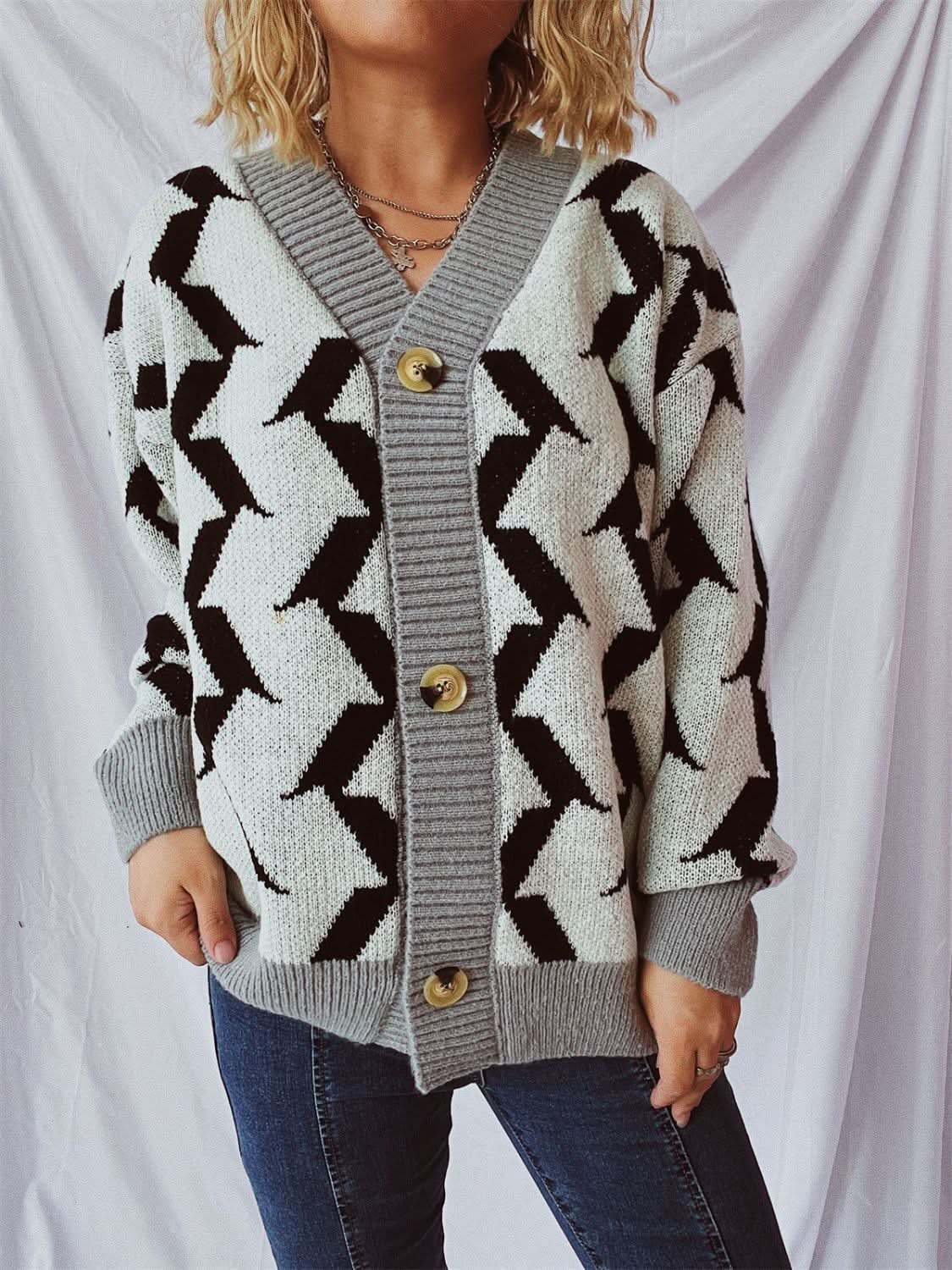 Chic geometric v-neck cardigan