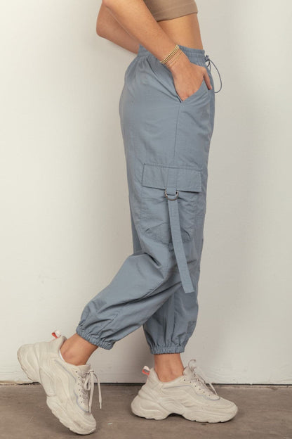 VERY J Elastic Waist Woven Cargo Pants.