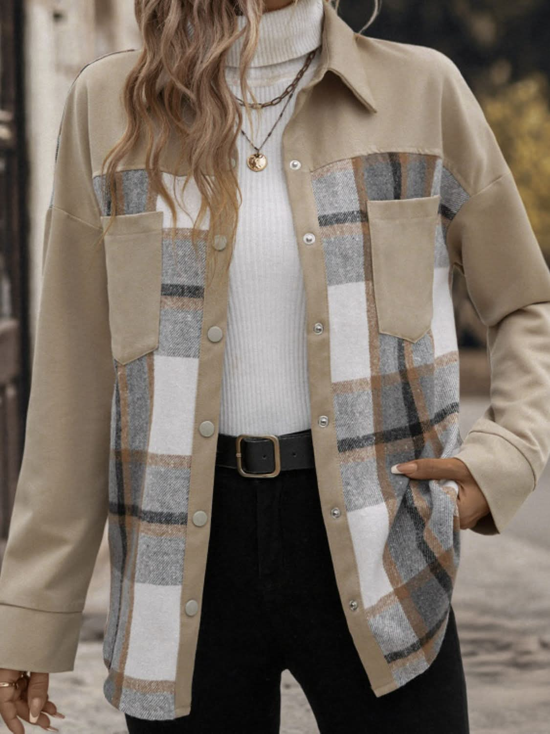 Chic plaid shacket with pockets