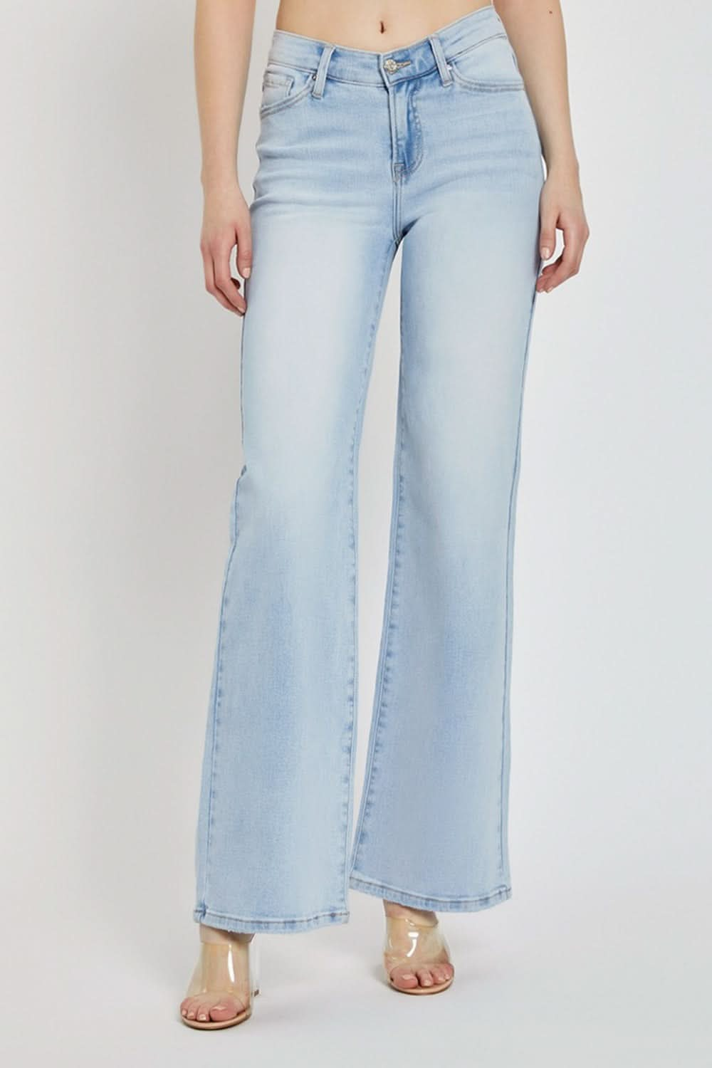 Risen wide-leg V-front waist jeans for a contemporary look