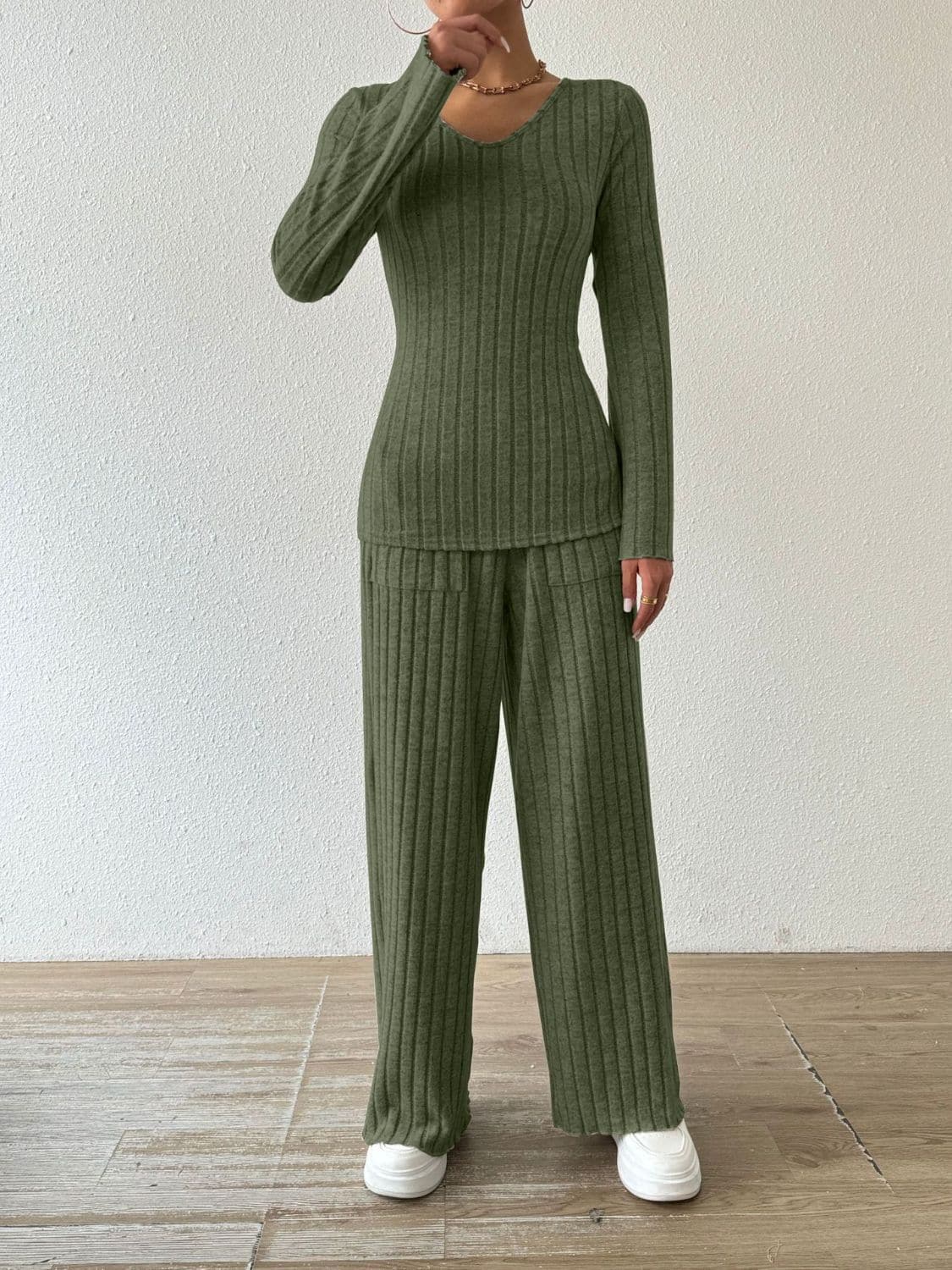 Chic ribbed V-neck long sleeve top and pocketed lounge pants set