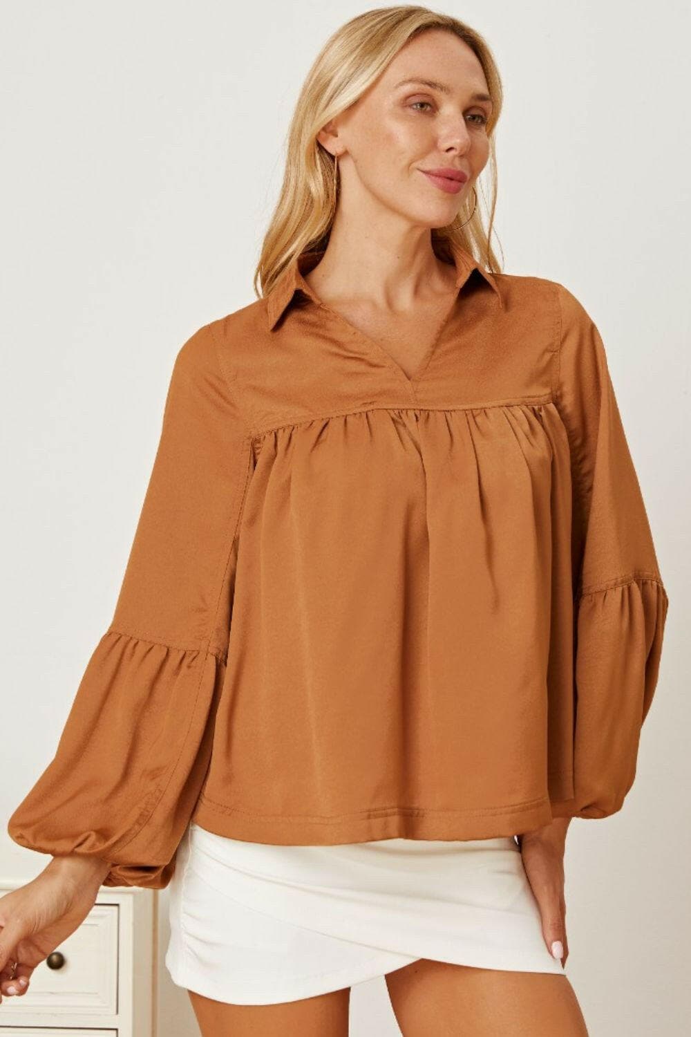 Balloon Sleeve Collared Neck Blouse.