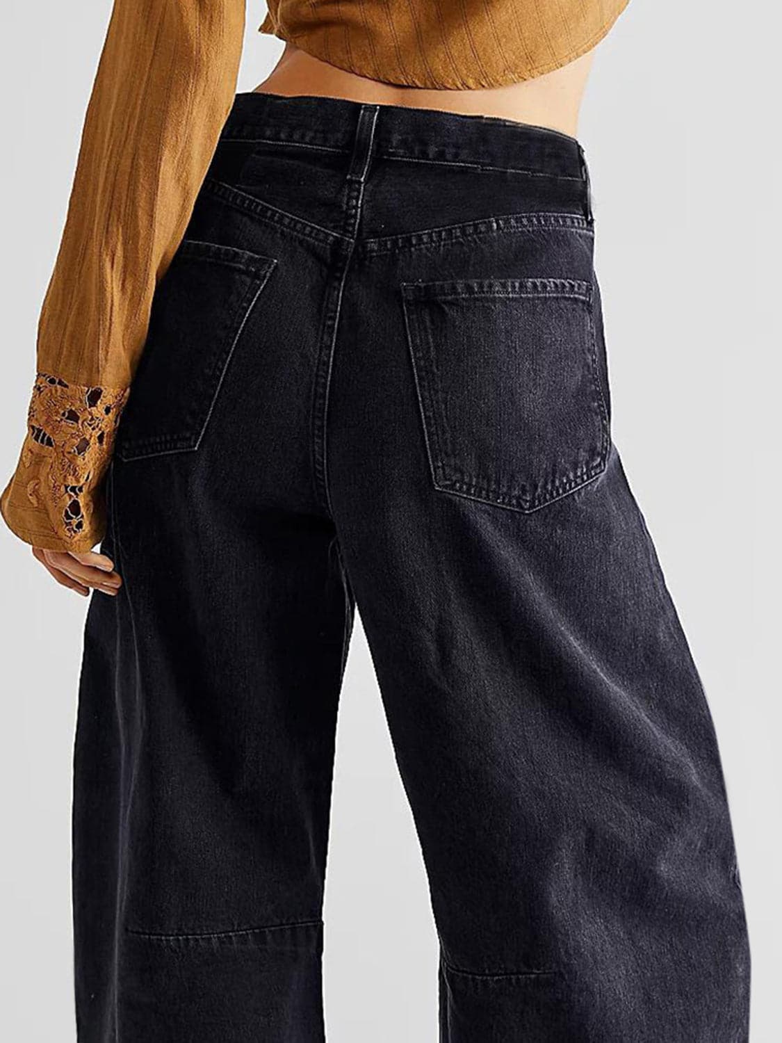 Raw Hem Wide Leg Jeans with Pockets.