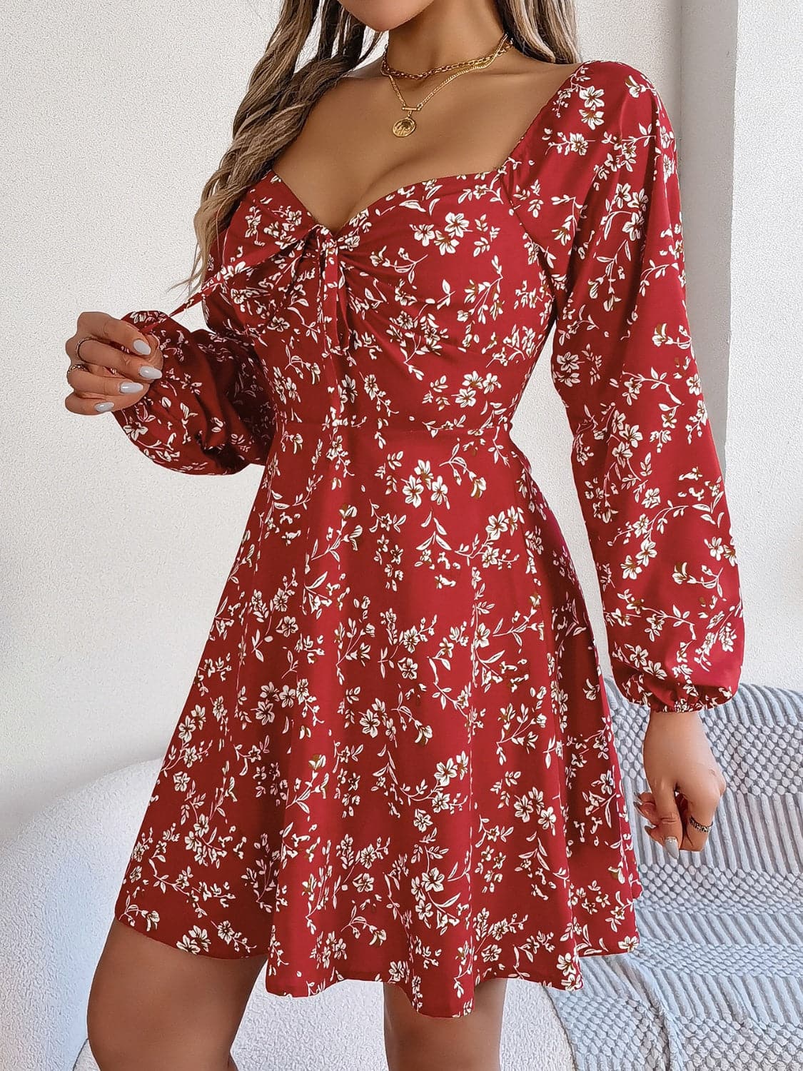 Printed Sweetheart Neck Balloon Sleeve Mini Dress.