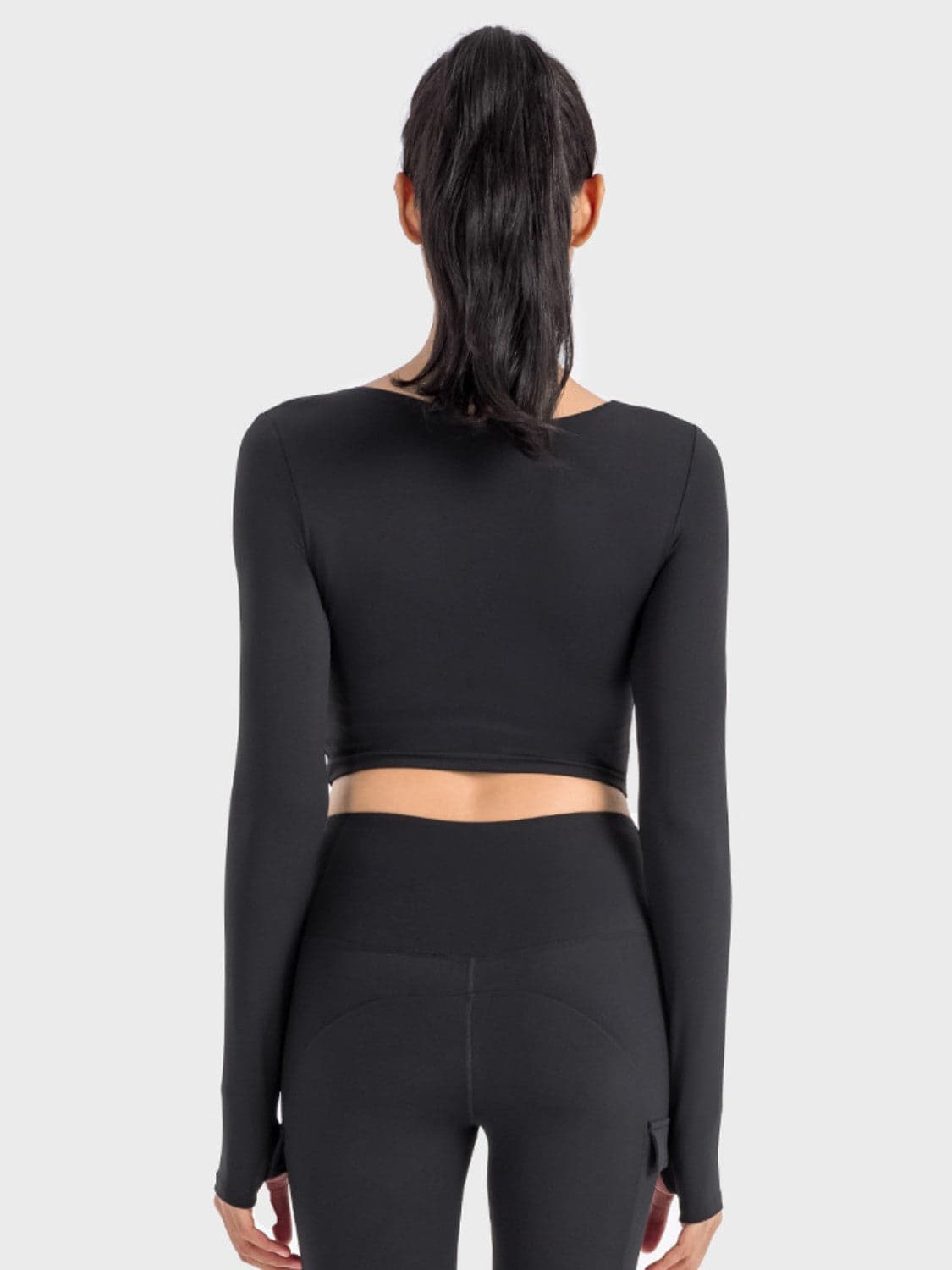 Ruched Cropped Long Sleeve Sports Top.