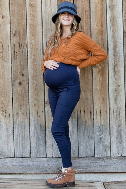 Stylish and supportive maternity jeggings