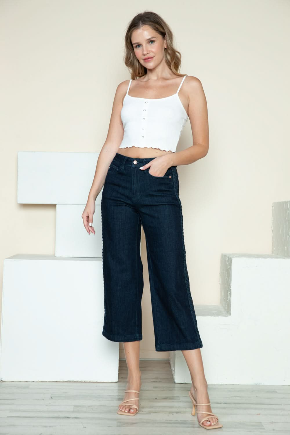 Judy Blue wide leg cropped jeans