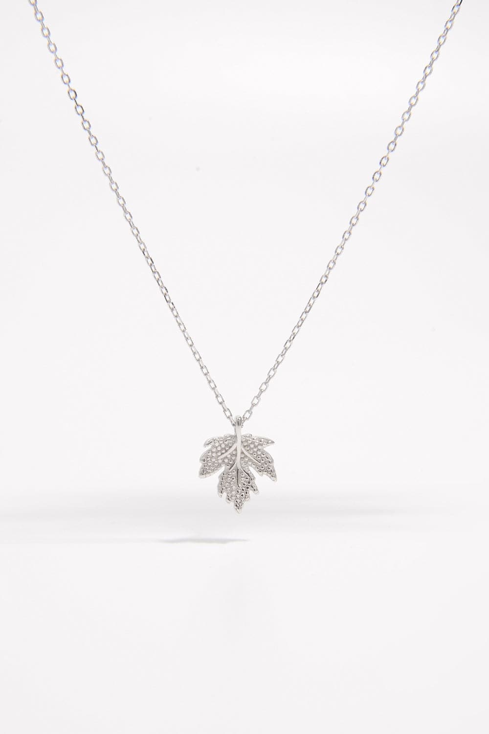 925 Sterling Silver Zircon Maple Leaf Necklace.