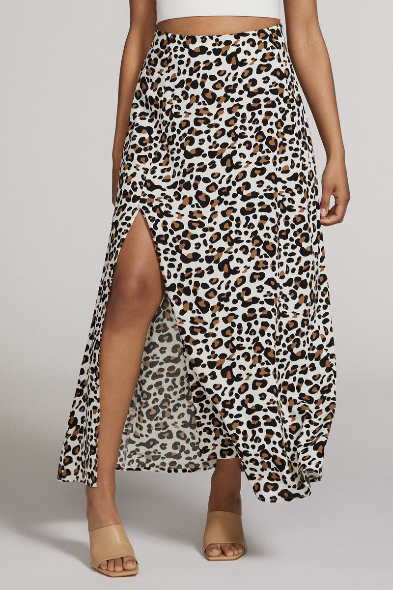 Maxi skirt with slit detail Miss Sparkling