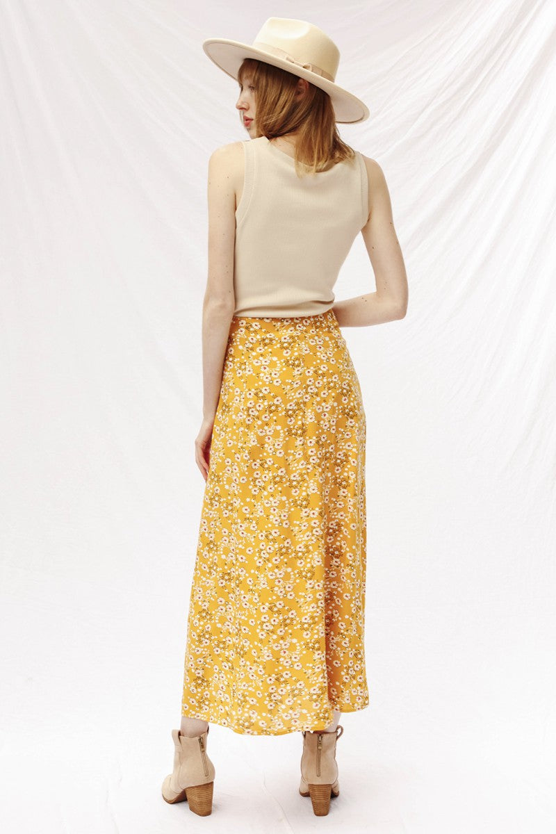Maxi skirt with slit detail Miss Sparkling