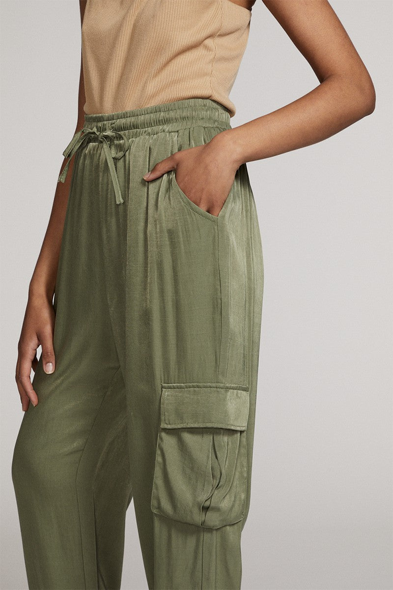 Textured satin cargo pants Miss Sparkling