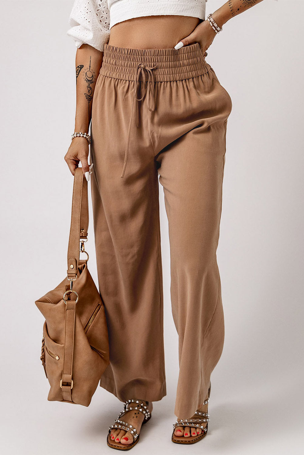 Chic brown wide leg pants with pockets