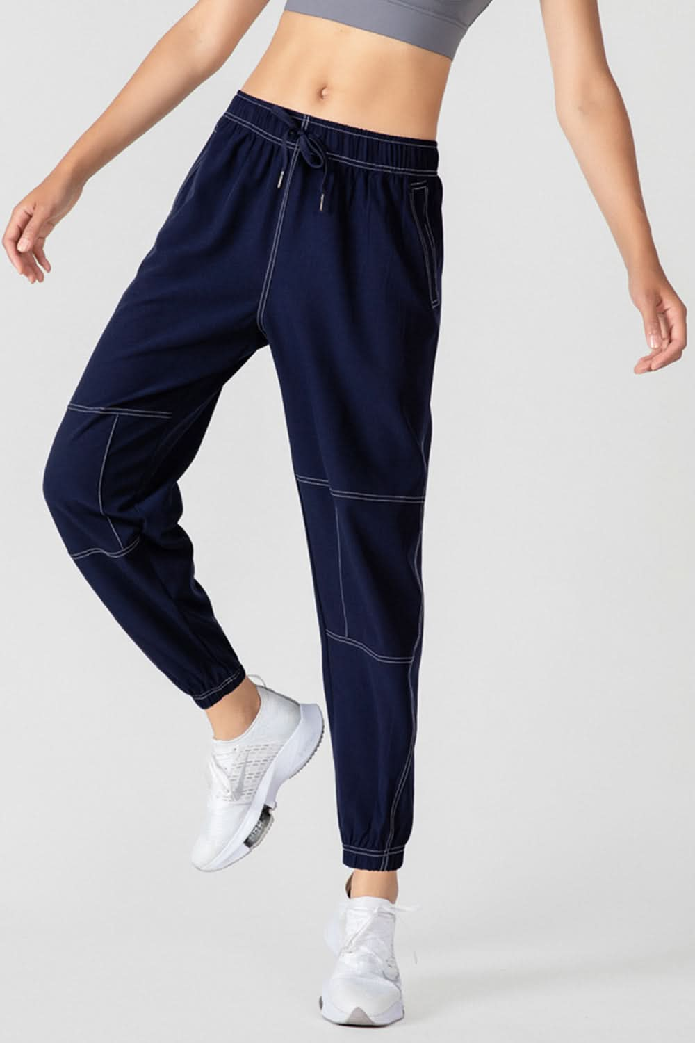 Essential Comfort Drawstring Joggers with Convenient Pockets