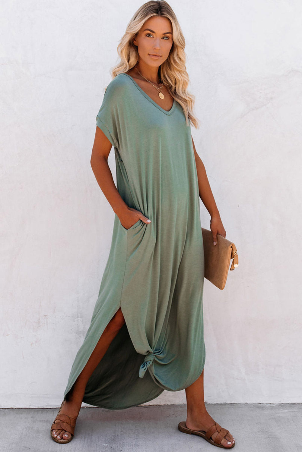 Elegant grass green maxi t-shirt dress with hidden pockets and stylish splits