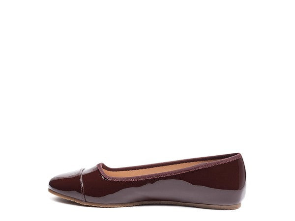 Camella round toe flat shoes