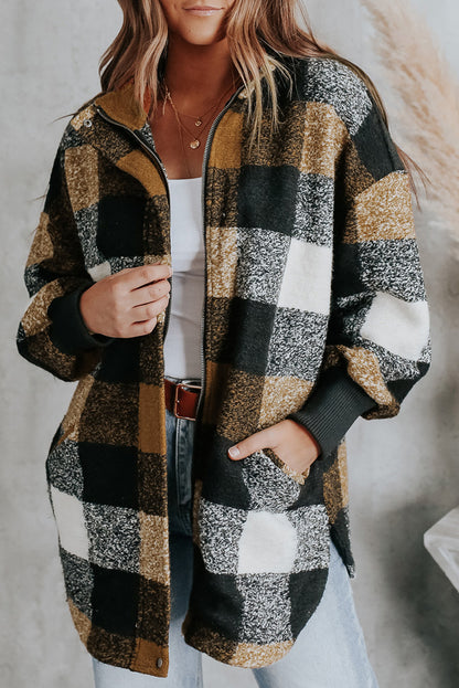 Plaid overcoat with zipper side pockets and casual style