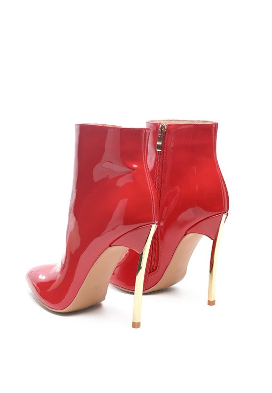 Chic pointed toe stiletto bootie