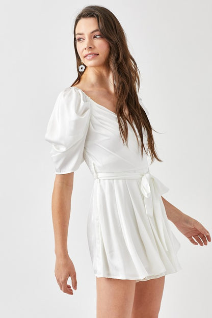 Chic pleated puff sleeve romper