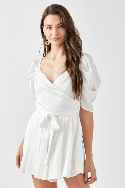 Chic pleated puff sleeve romper