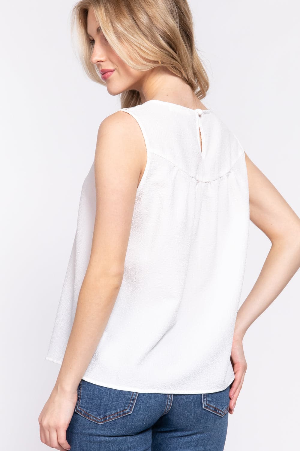 ACTIVE BASIC Round Neck Lace Patch Texture Tank.