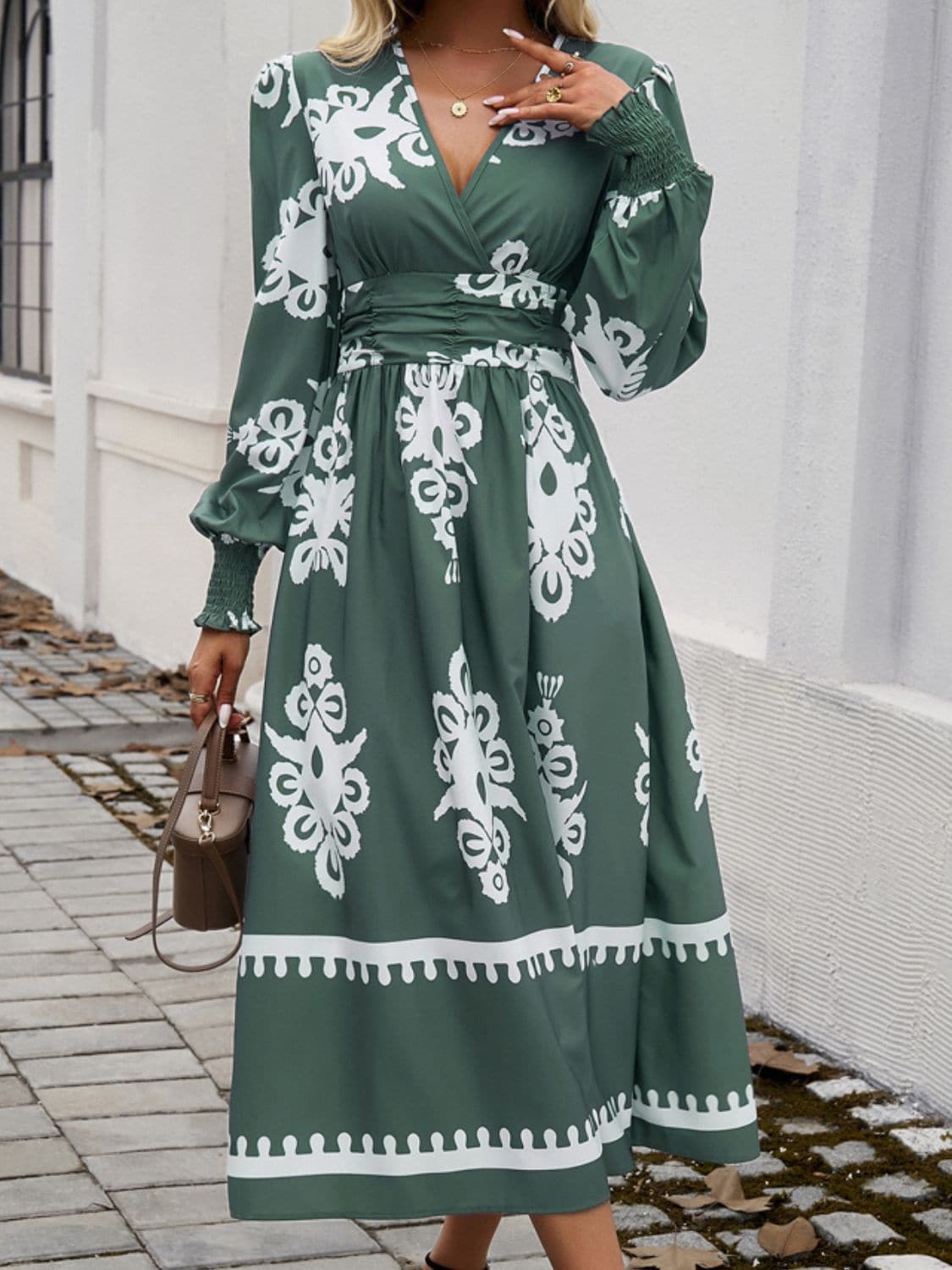 Chic printed surplice midi dress with lantern sleeves