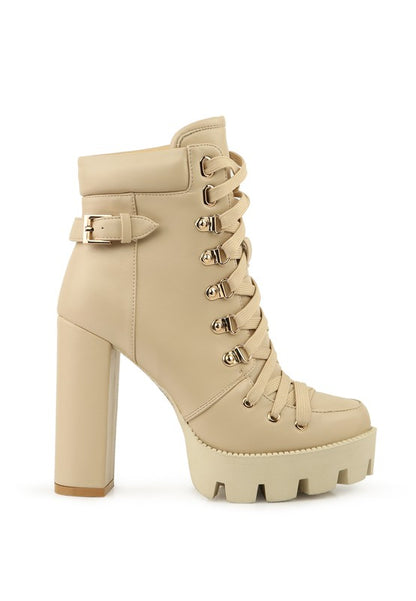 Buckle strap combat boots