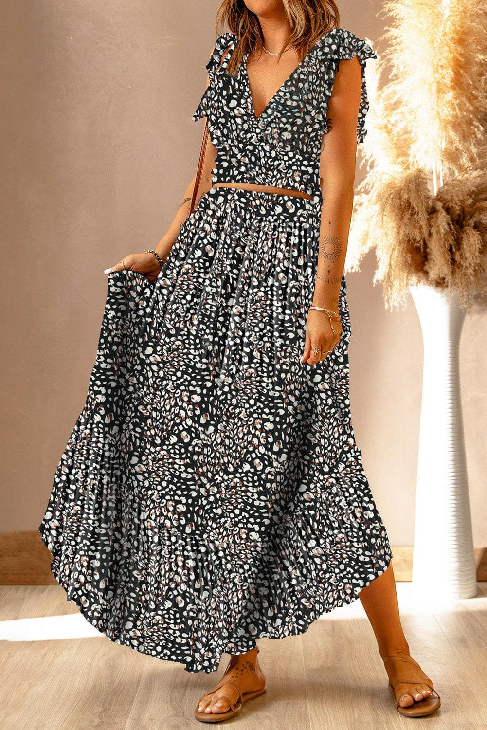 Printed Tie Back Cropped Top and Maxi Skirt Set.