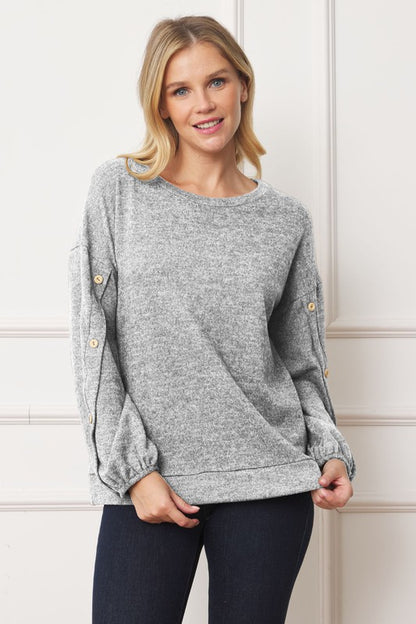 Relaxed fit top with buttons