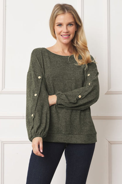 Relaxed fit top with buttons