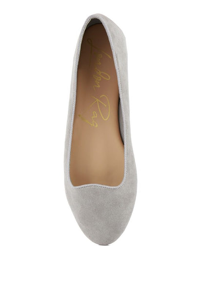 Eyeore pointed-toe ballet flats