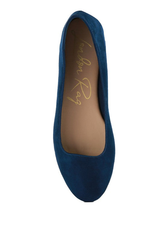 Eyeore pointed-toe ballet flats