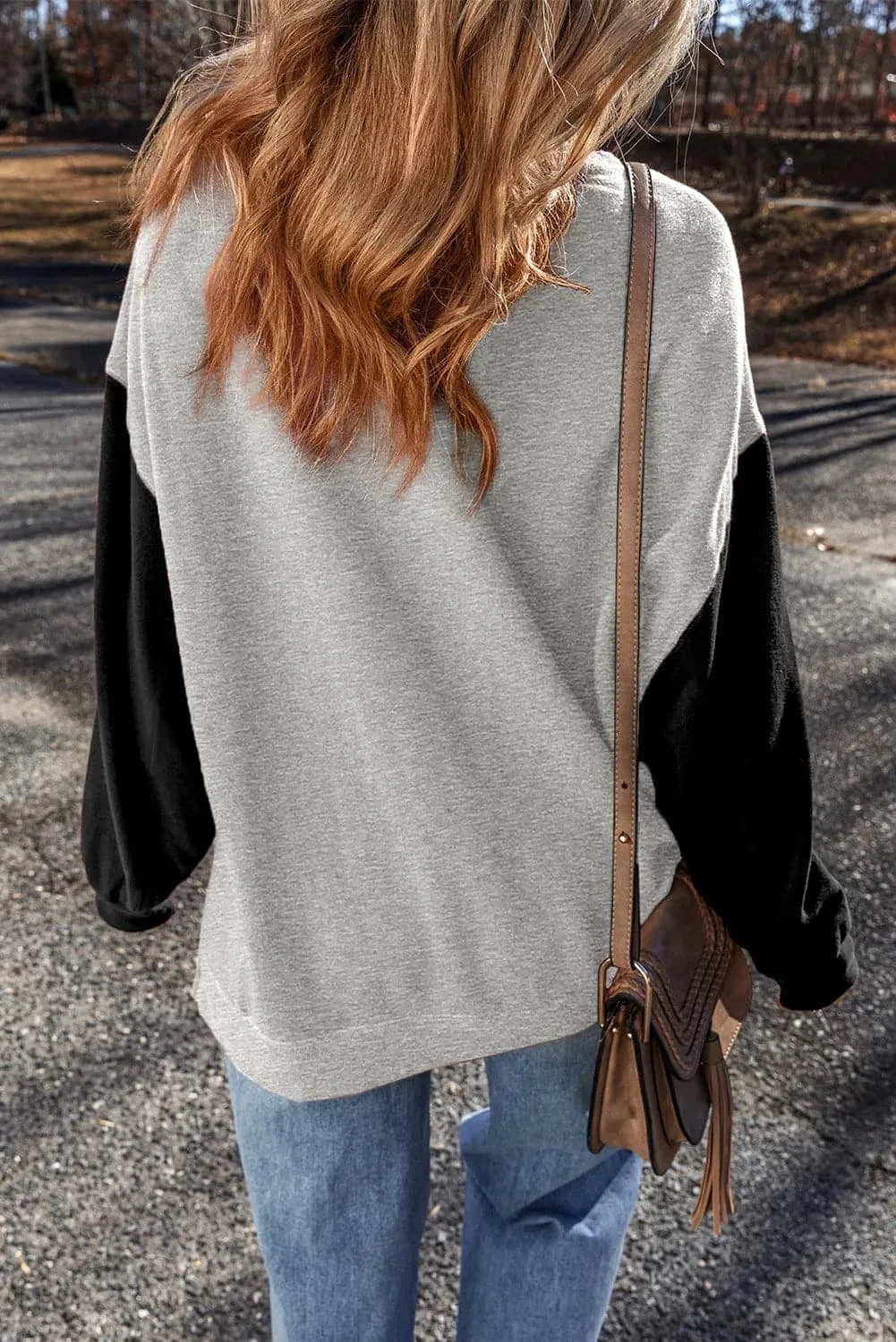 Color-blocked round neck long sleeve sweatshirt