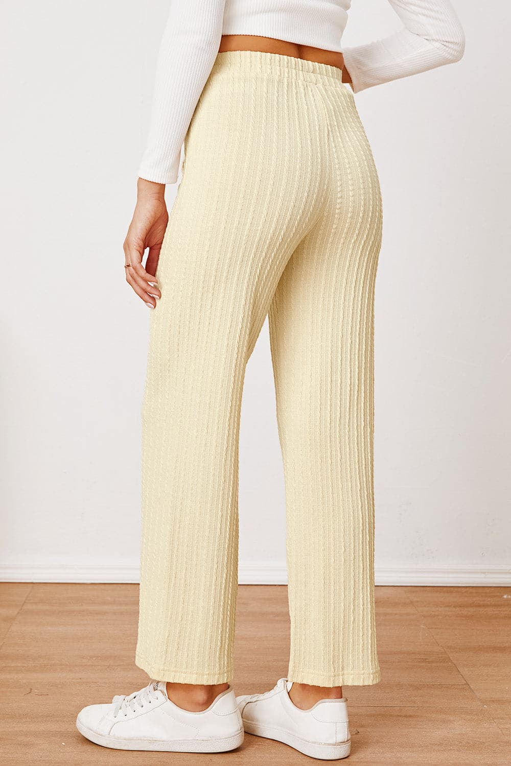 Textured Elastic Waist Straight Pants.