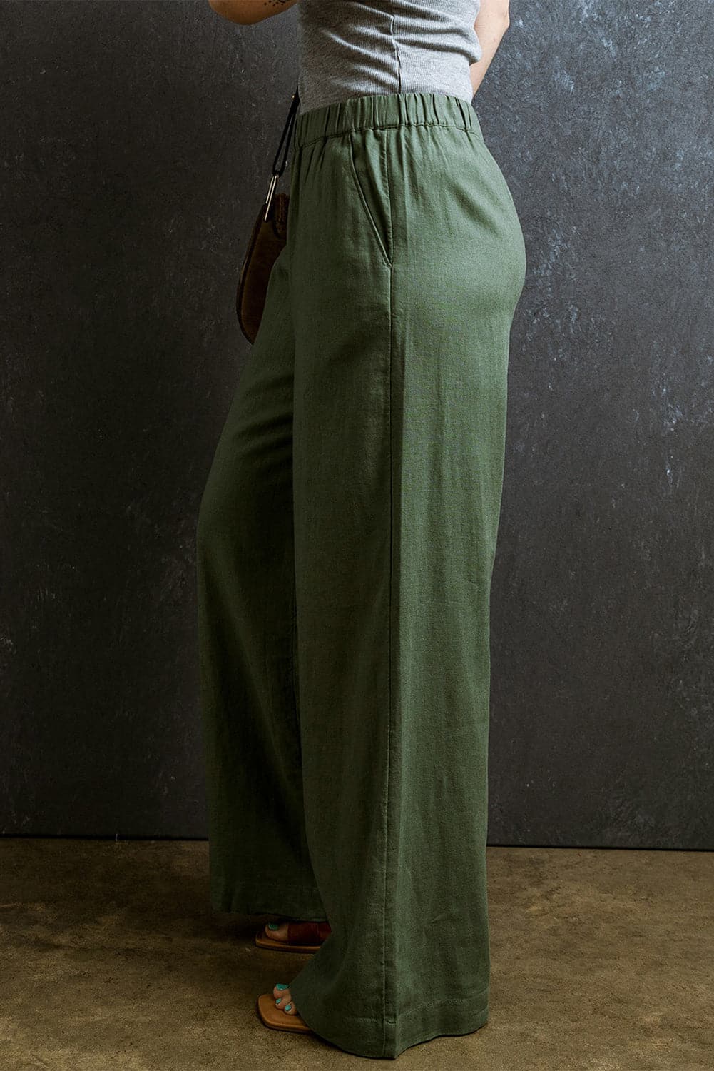 Elastic Waist Wide Leg Pants.